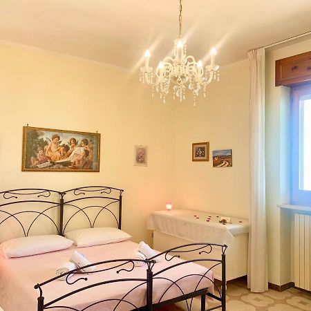 Bed & Breakfast Acquamarina Castro  ภายนอก รูปภาพ